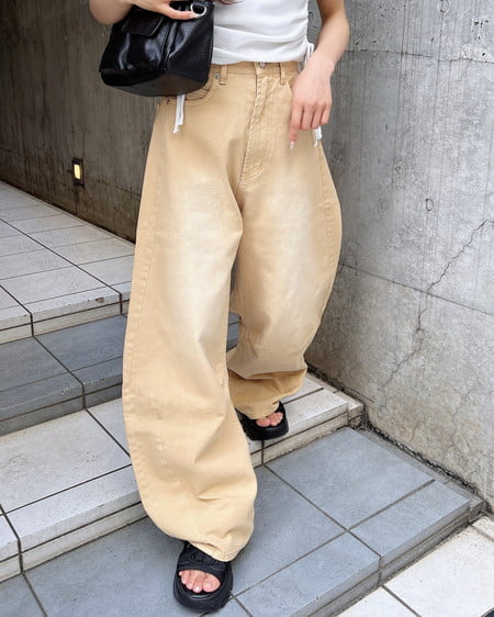 INGNI(イング) デニムカーブパンツ ベージュ