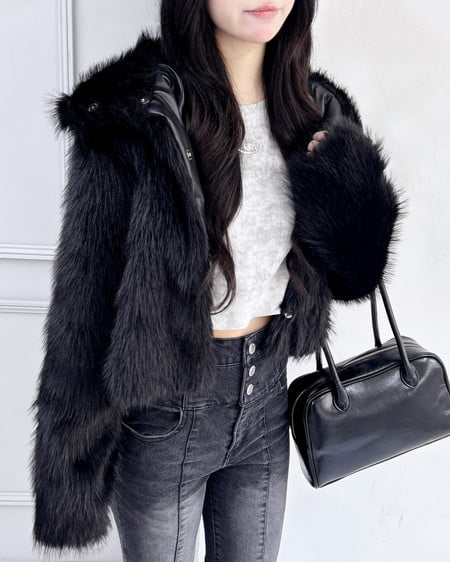 INGNI(イング) マグネットボタンスタンドカラーエコファーコート クロ