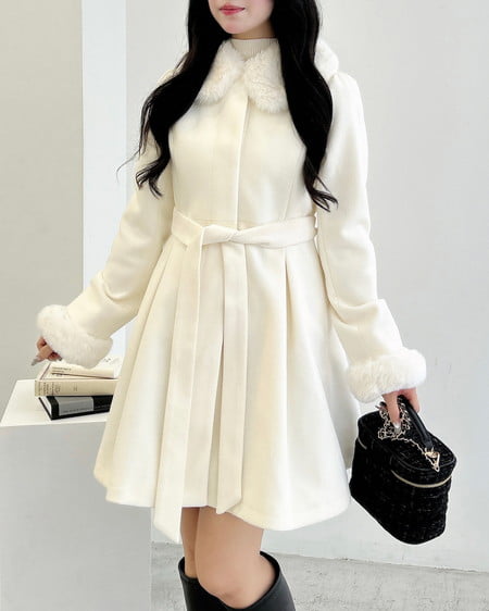 INGNI(イング) エコファー取り外し4Wayドーリーコート オフホワイト