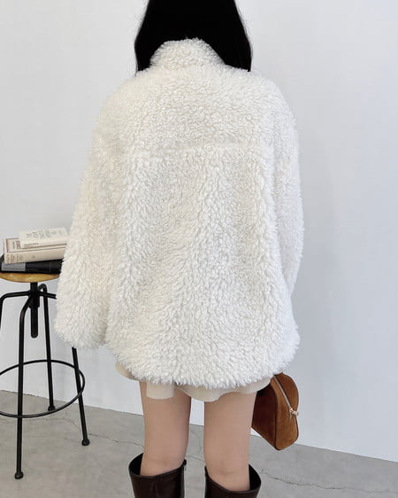 INGNI(イング) リボン取り外しスタンドボアブルゾン アイボリー