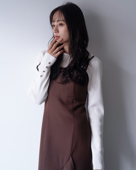 INGNI(イング) ボートネック袖金ボタンニット オフホワイト