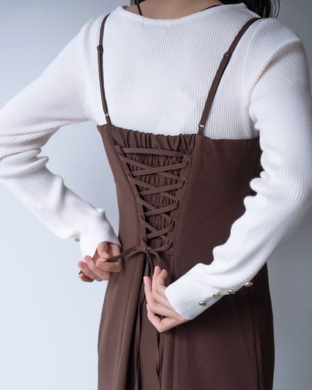 INGNI(イング) ボートネック袖金ボタンニット オフホワイト