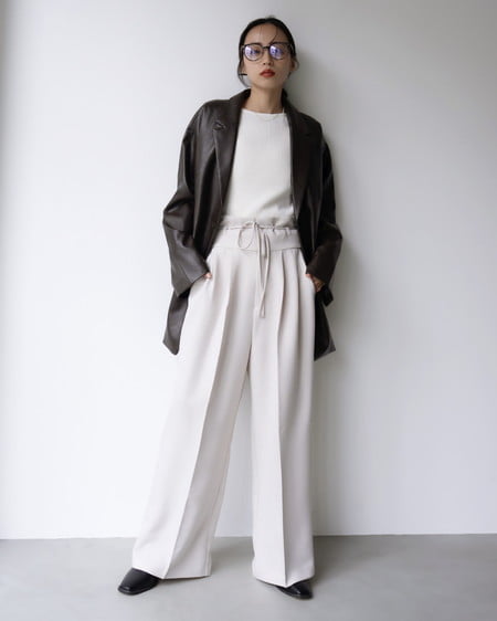 INGNI(イング) ボートネック袖金ボタンニット オフホワイト