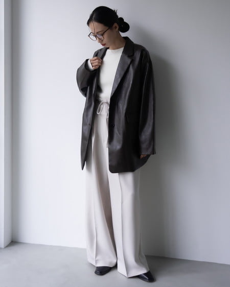 INGNI(イング) ボートネック袖金ボタンニット オフホワイト