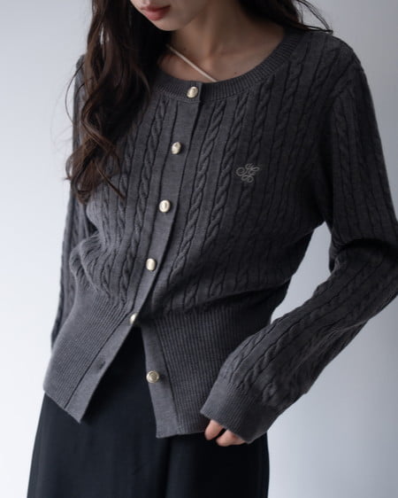 INGNI(イング) 胸刺繍金ボタンケーブルニットカーディガン チャコールグレー