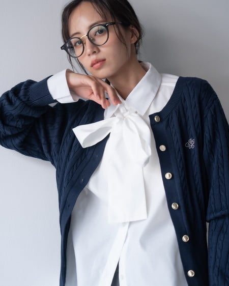 INGNI(イング) 胸刺繍金ボタンケーブルニットカーディガン コン