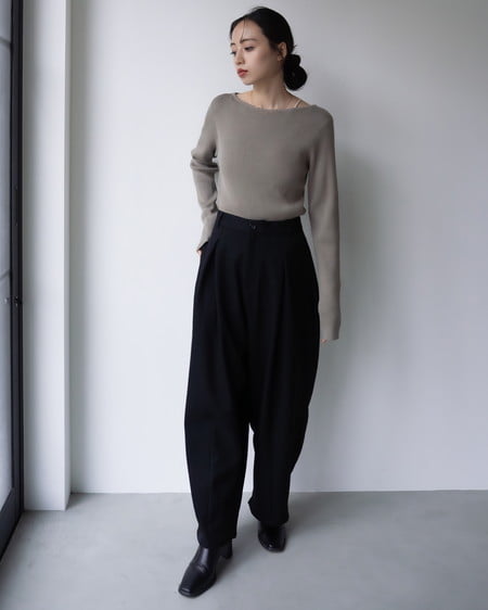 INGNI(イング) ボートネック袖金ボタンニット モカ