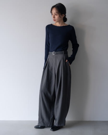 INGNI(イング) ボートネック袖金ボタンニット コン