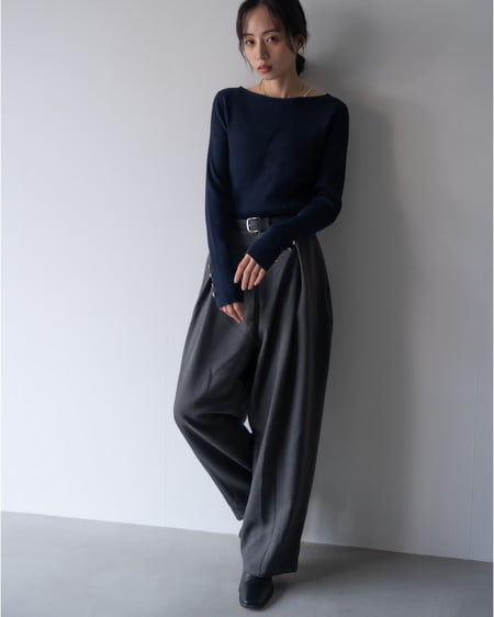 INGNI(イング) ボートネック袖金ボタンニット コン