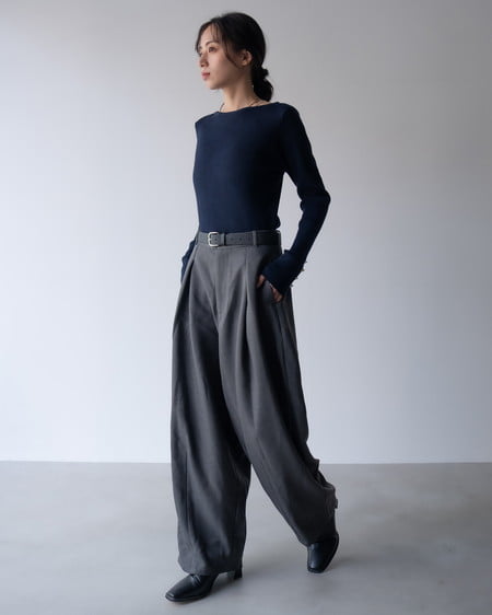 INGNI(イング) ボートネック袖金ボタンニット コン