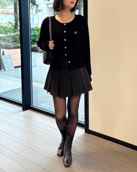 INGNI(イング) 胸刺繍金ボタンケーブルニットカーディガン クロ