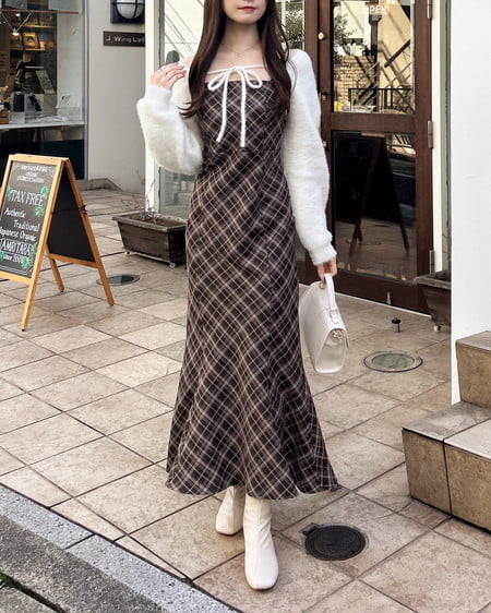 INGNI(イング) シャギーニットボレロ+マーメイドワンピースセット アイボリー/ブラウンチェック