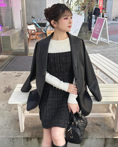 INGNI(イング) ボートネック袖金ボタンニット オフホワイト