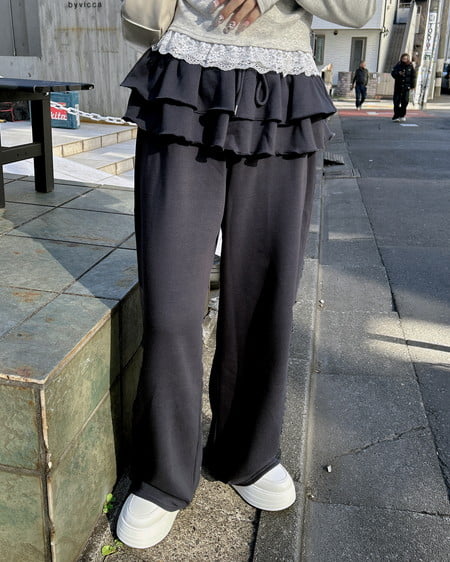 INGNI(イング) フリルスウェットパンツ チャコールグレー