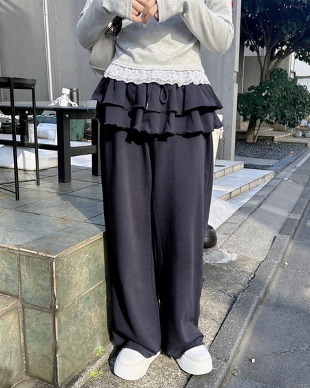 INGNI(イング) フリルスウェットパンツ チャコールグレー