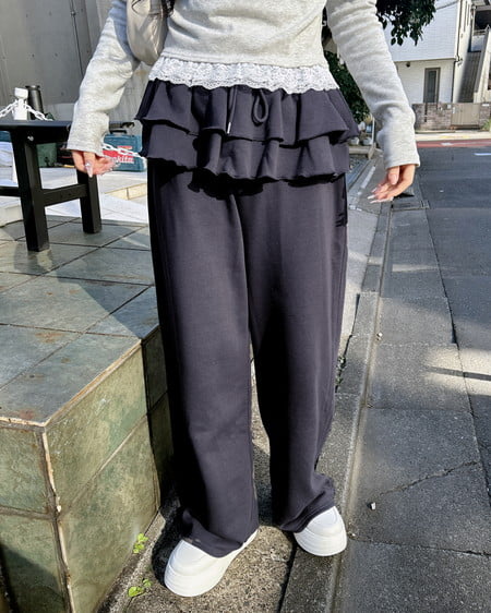 INGNI(イング) フリルスウェットパンツ チャコールグレー