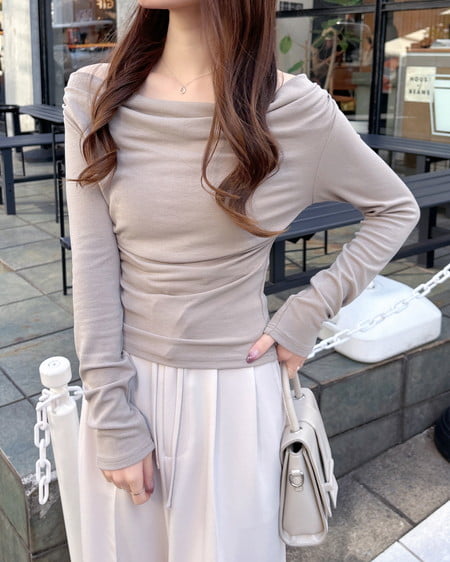 INGNI(イング) ギャザードレープトップス グレージュ