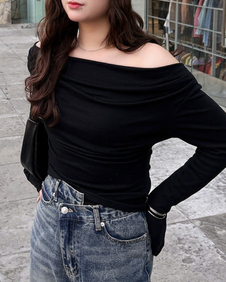 INGNI(イング) ギャザードレープトップス クロ