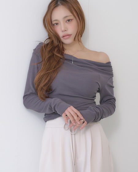 INGNI(イング) ギャザードレープトップス チャコールグレー