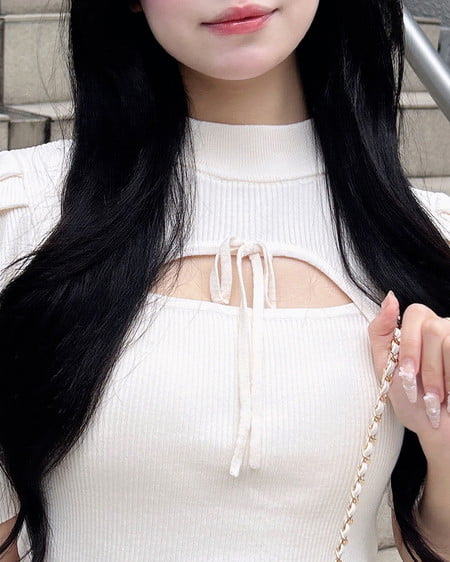 INGNI(イング) デコルテオープン5分袖ニット オフホワイト