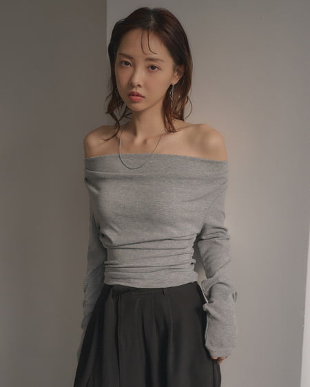 INGNI(イング) ギャザードレープトップス ライトグレー