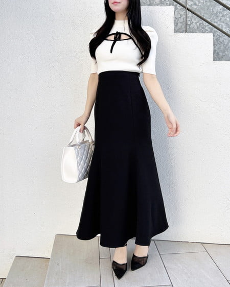 INGNI(イング) デコルテオープン5分袖ニット オフホワイト/クロ