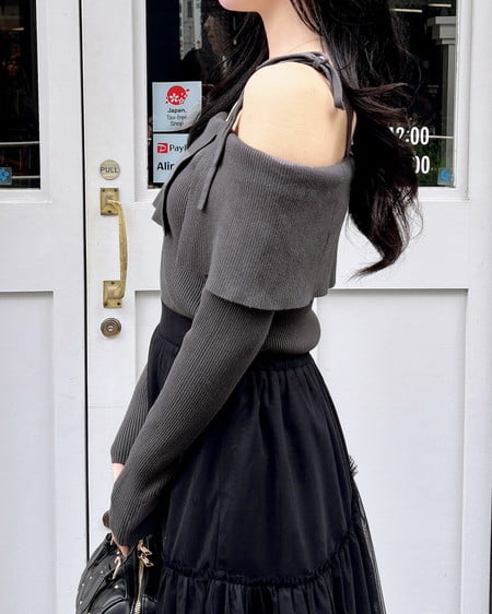 INGNI(イング) 両肩リボンスリットニット グレー