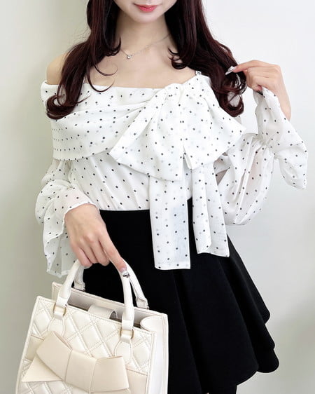 INGNI(イング) シアーオフショルリボンブラウス オフホワイト/ドット