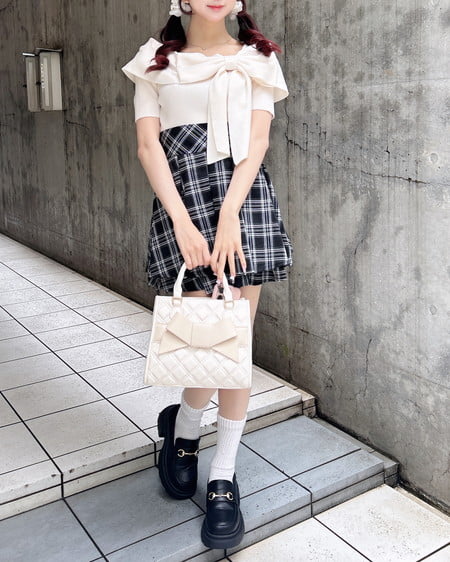 INGNI(イング) リボンオフショル半袖ニット アイボリー