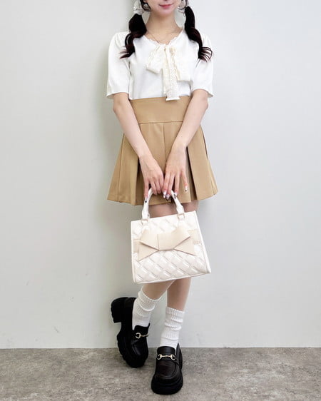 INGNI(イング) レースボウタイ半袖ニット アイボリー