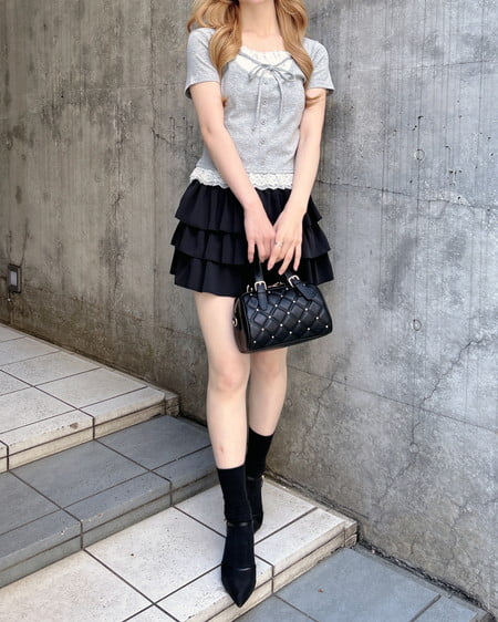 INGNI(イング) レースレイヤード風リボン付き半袖リブトップス グレー