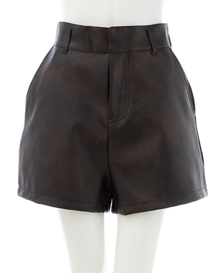 フェイクレザーショートパンツ