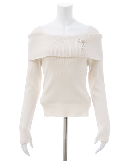 INGNI(イング) ブローチ付オフショルニット オフホワイト/A