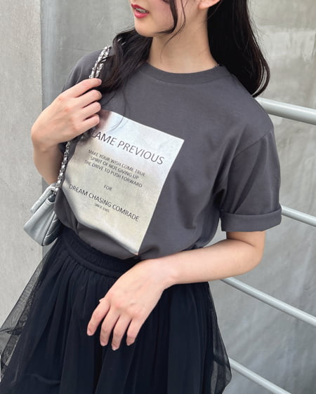 INGNI（イング） 箔プリントBOXロゴTシャツ ﾁｬｺｰﾙｸﾞﾚｰ