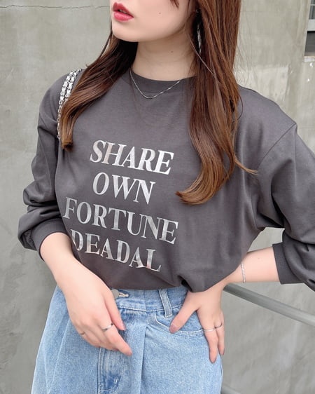 箔プリントロゴロングTシャツ