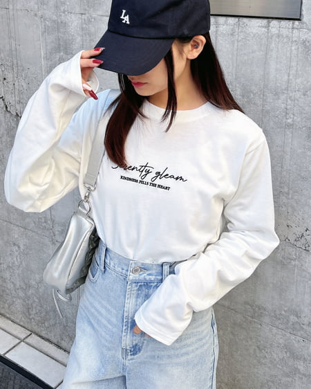 INGNI（イング） シンプルロゴロングTシャツ ｵﾌﾎﾜｲﾄ