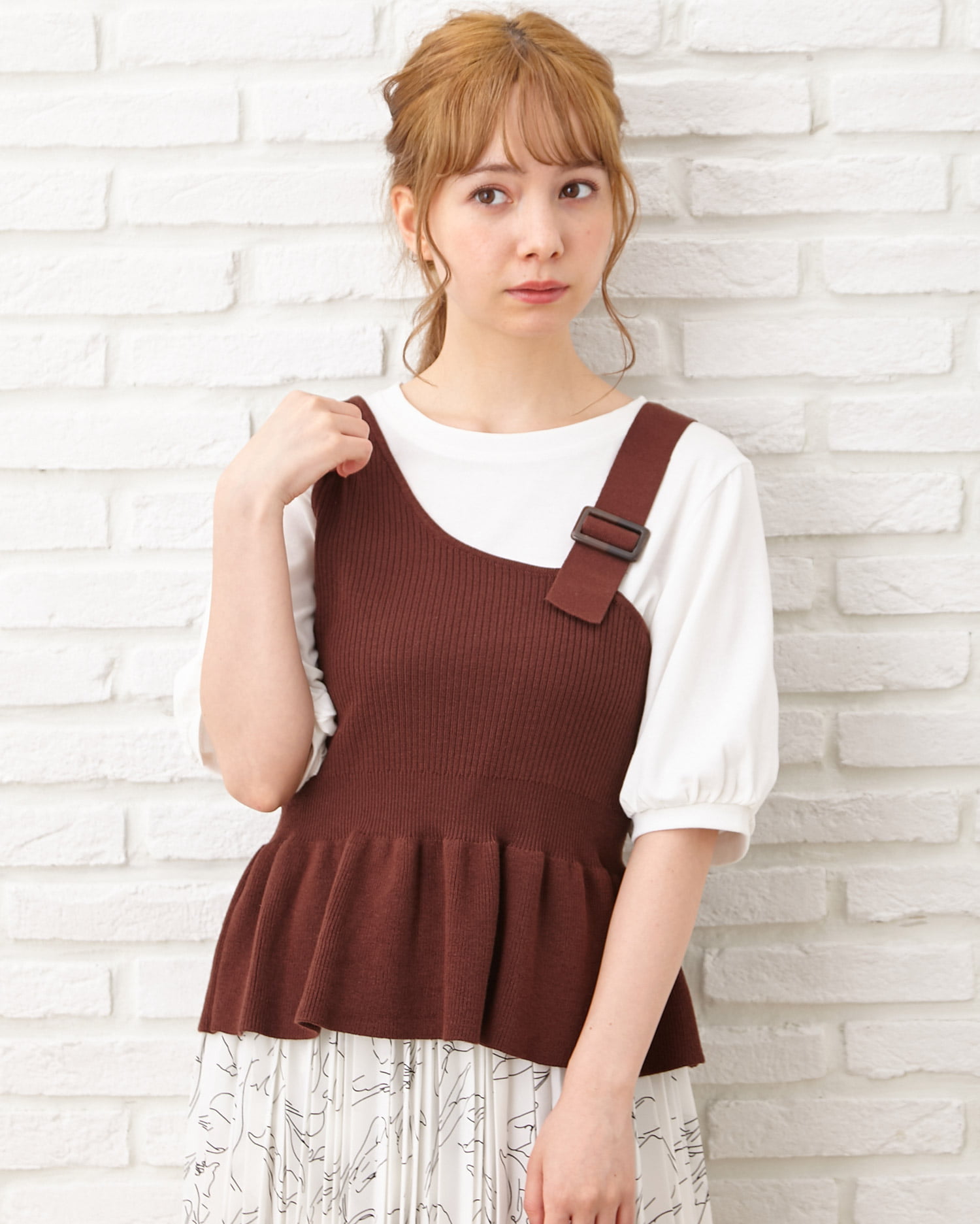 ペプラムニットビスチェ 半袖tシャツ Set ｏｕｔｌｅｔ Ingni イング 公式通販 Ingni Store